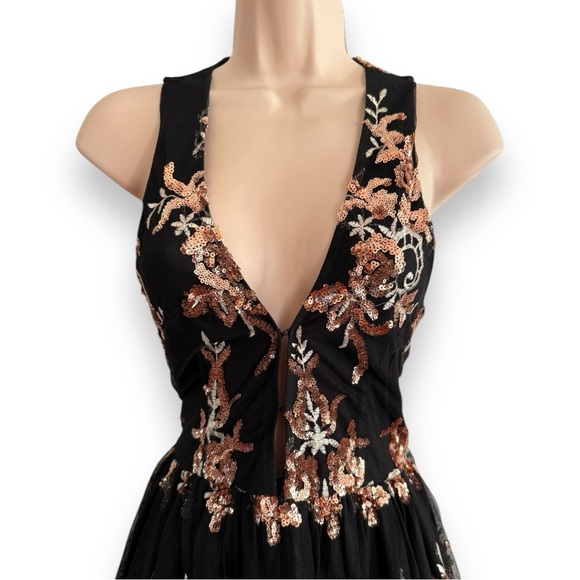 Southern Fried Chics Enchanted Nights Sequined Maxi Dress Size Medium Black - Picture 4 of 9